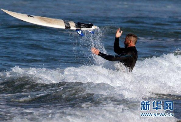 韩语歌词:为什么你会爱上我 出自哪首歌啊