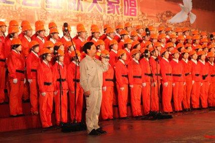 算命的说:21号开始,紫气东来,“狗屎运”缠身,100%中大奖,年前喜鹊进门,